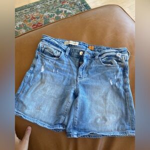 Pilcro Slim Boyfriend Jean Shorts Size 28 Distressed Light Wash Denim Destroyed